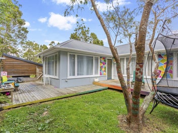 A Lot of House & Garden!