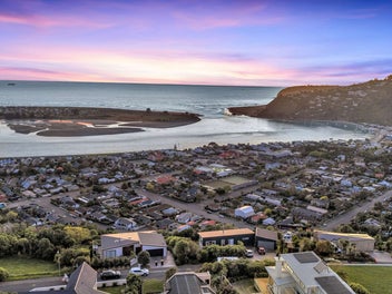 Framed by the Sea, Sky and City