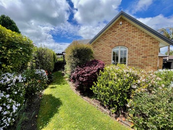 Charming Home - Family Friendly Location!