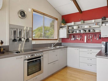 Sun, Views & Convenience in a Prime Location