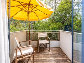 5 Hekerua Road, Oneroa – $985,000