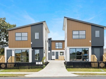 Brand New Freehold, 10 Year Master Build Guarantee