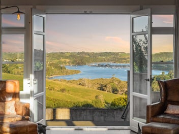 Panoramic Sandspit Harbour Masterpiece