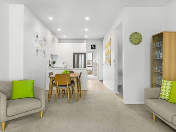 Easy, Modern Living - Be Quick!