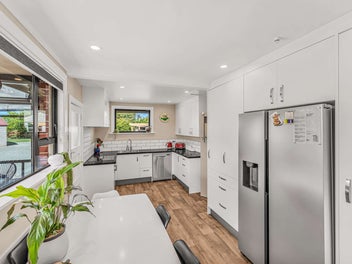 Modern Country Living with Space to Spare