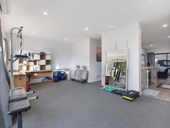 Modern Comfort Meets Parkside Living