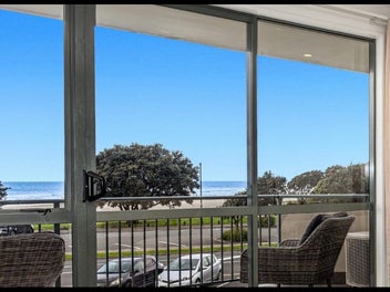 BEACHFRONT PARADISE - A RARE GEM IN OHOPE BEACH