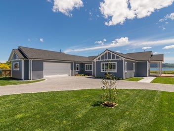 Timeless Elegance in the Heart of Jervois Town