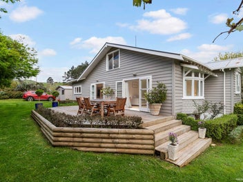 LIFESTYLE PROPERTY WITH INCOME POTENTIAL - BOMBAY