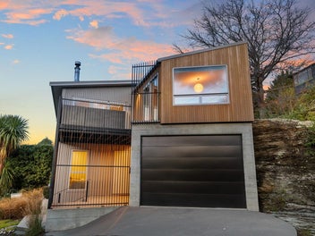 Hidden Haven, Looking for a New Lover