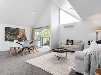 Serious Seller. Fast Movers Win!