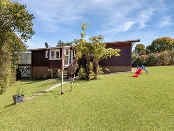 1,117m2 of Family-Sized Peace and Privacy