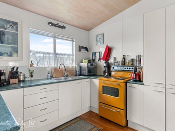 Harbour Views, Coastal Living & Family Comfort
