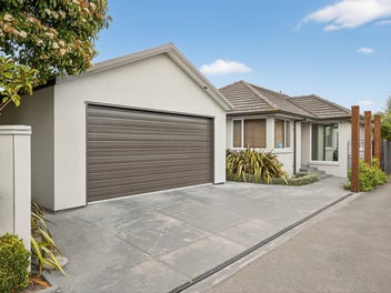 Prime Location - Double Glazed