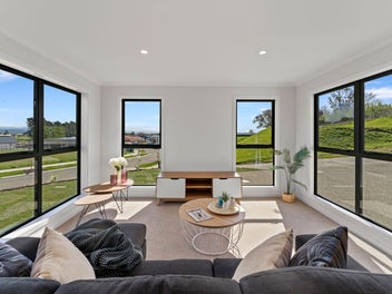 Effortless Elegance - Elevated New Home