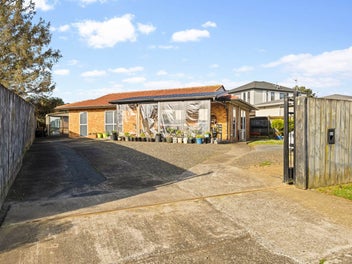 Brick & Tile Beauty in the Heart of REWA