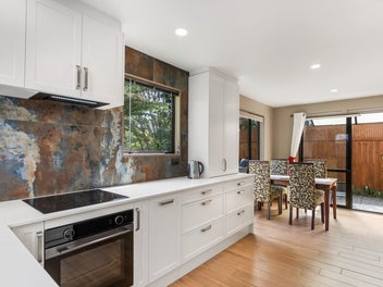 Standalone Living, Outstanding Panorama