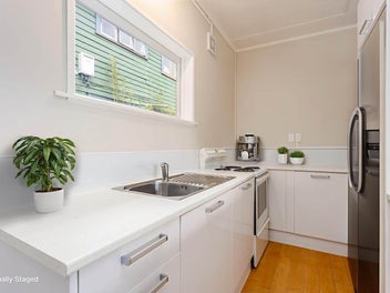 Calling All Builders - Bargain Hunters!