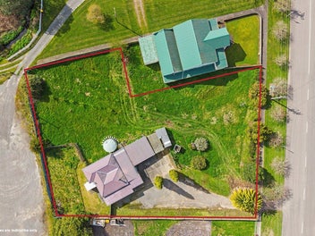 Spacious starter on a generous section