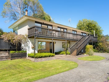 Family Living with Views Large Private Section
