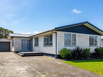 Single Level Beauty!