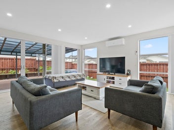 Relocation Sale in Heart of Kauri Flats!