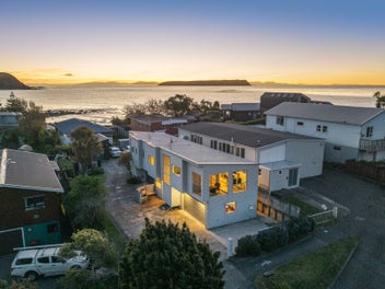 Modern Coastal Living in the Heart of Plimmerton