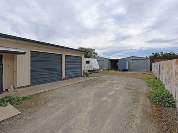 GARAGING GALORE!