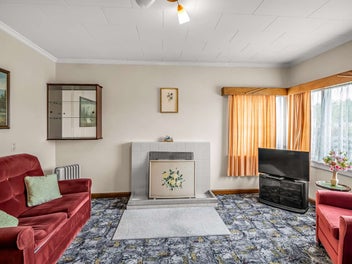 Two Bedroom Gem with Room to Expand