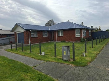 Image 1 of 24