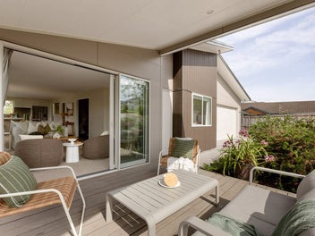 A lakes home with a lifestyle outlook