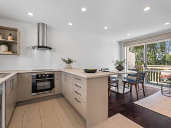 Simply Stunning Townhouse, A Hidden Birkenhead Gem