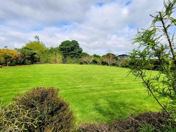 Coastal Charm, Garden Paradise