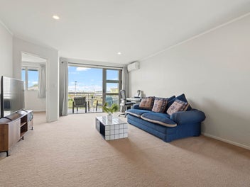 Smart Money – $580,000