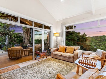 Where Ocean Views Meet Rural Tranquillity