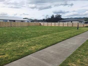 Fully fenced, ready to BUILD