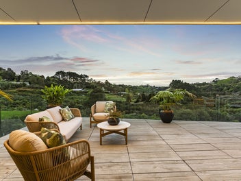 Heights of Luxury on 1.7+ha