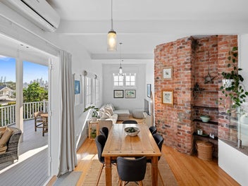 Garden Apartment with Charm & City Views