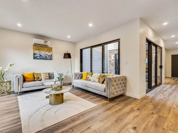 Big-Hearted Family Living in a Prime Position!