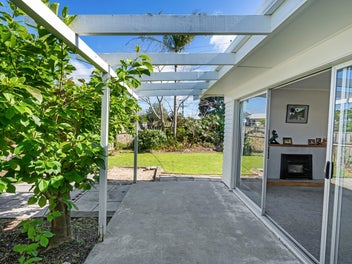 Love the Options - Onerahi