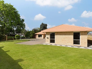 Family Comfort in a Top School Zone