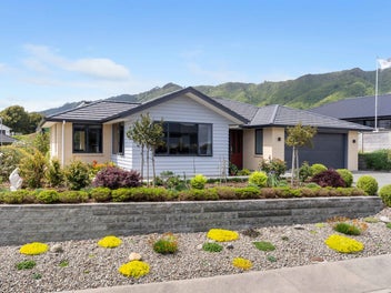 Sunshine, Style and Space