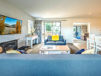Central and modern - sold fully furnished