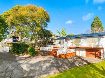 Charming Family Haven - 1313m2 with RC 4 Dwellings