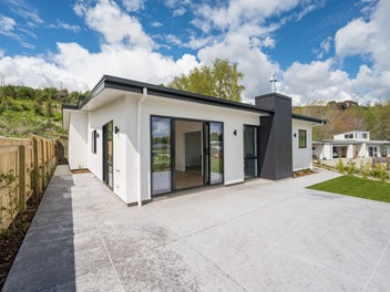 Smart New Build in a Superior Setting - Must view!