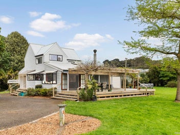 Private lifestyle Haven - Bush, stream & space!