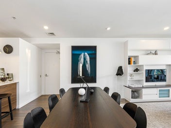 Unrivalled Waterfront Living