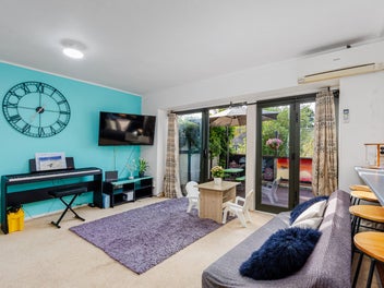 Vendor Must Sell Urgently!!