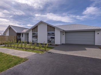 River Stone: luxury meets design