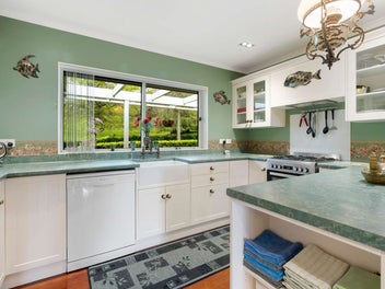 6.6ha with Private River Access